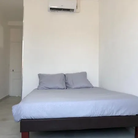 Apartment Perle Rare , 2 Pieces Traversant Au Coeur De Golfe-juan Vallauris